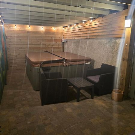 Eden Rose Cottage Hot-Tub Jacuzzi Morecambe-Bay Bagian luar foto